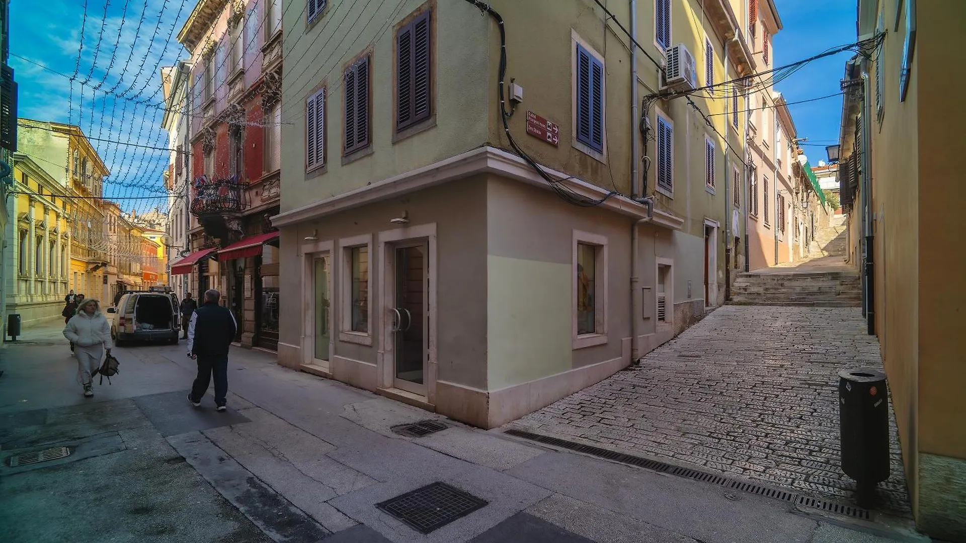 Arta Apartment City Center II - With Private Parking Pula