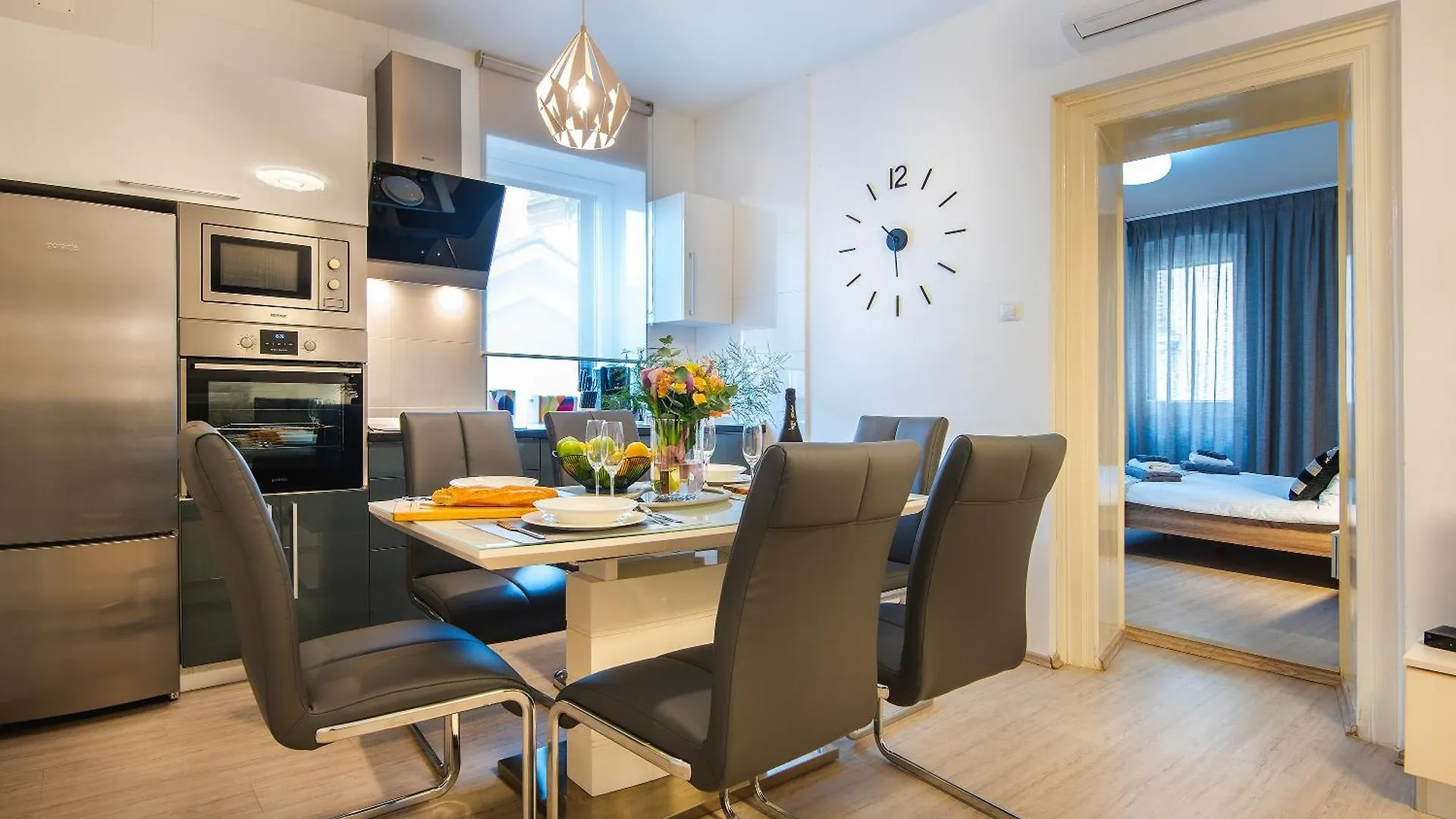 Arta Apartment City Center II - With Private Parking Pula